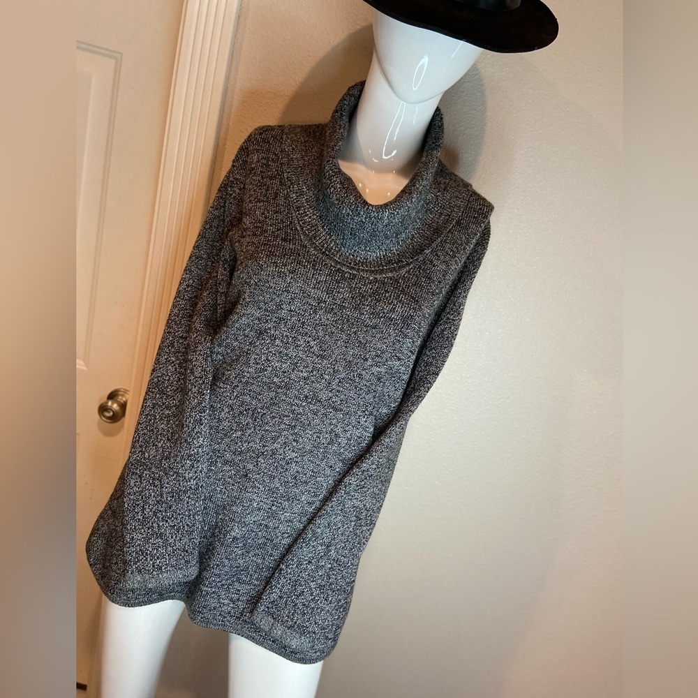 Calvin Klein~Oversized Cowl Neck Knit Pullover Sweater~Black & White~Size L - Picture 4 of 14